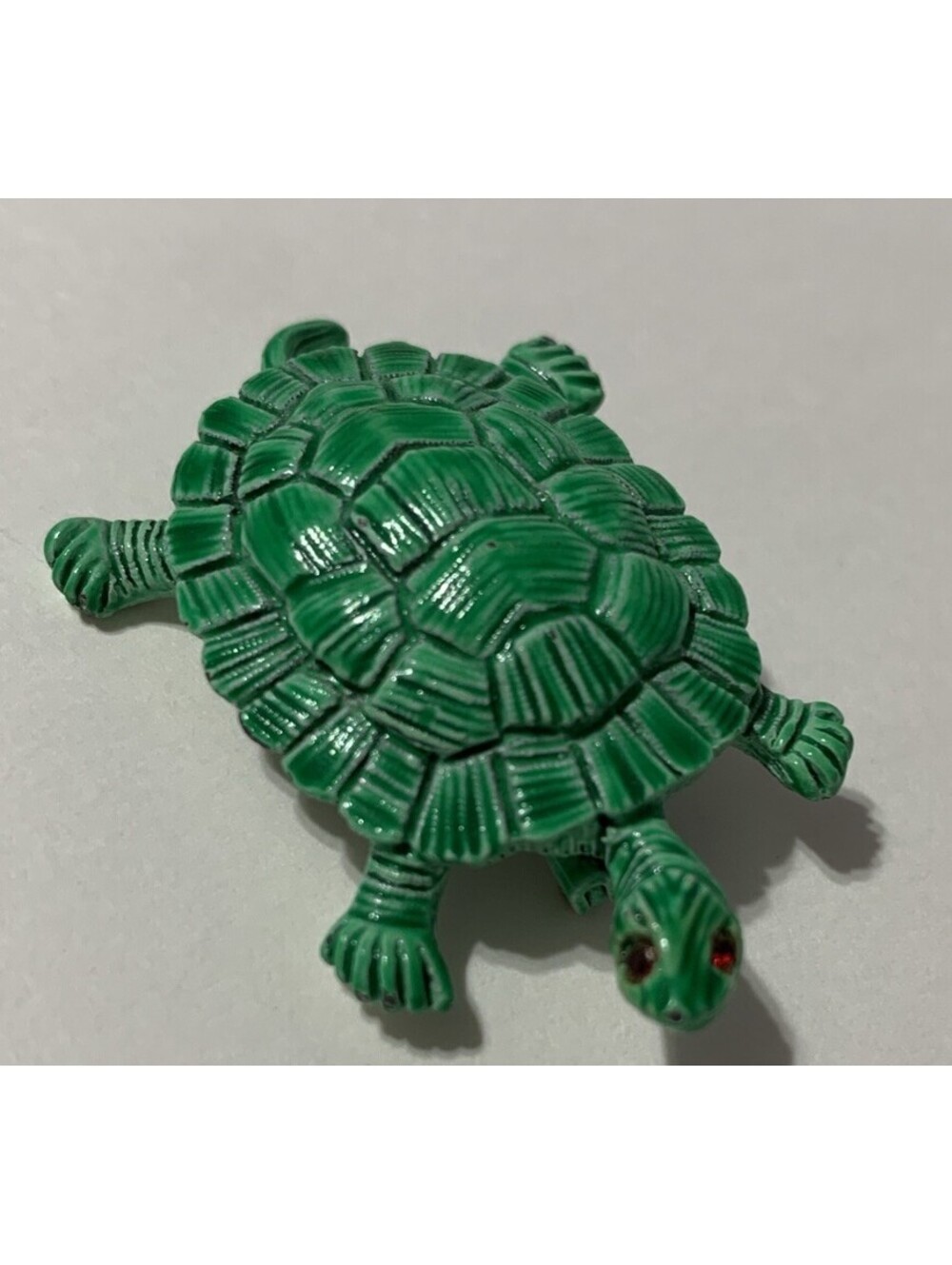 VTG Signed Gerry's Textured Lucky Green Turtle W/ Red Rhinestone Eyes Brooch Pin